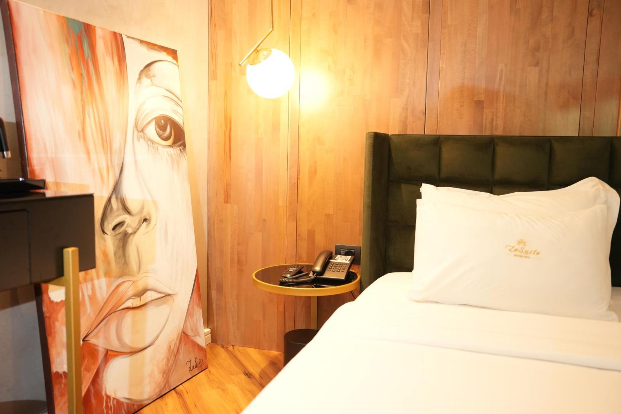 La Boutique Hotel
