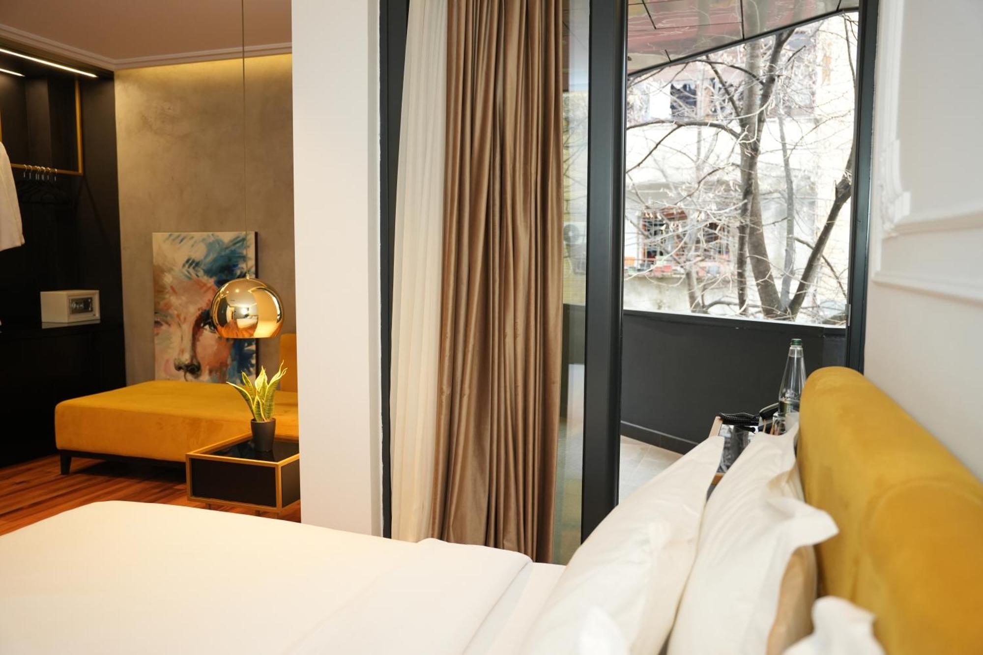 La Boutique Hotel 4*